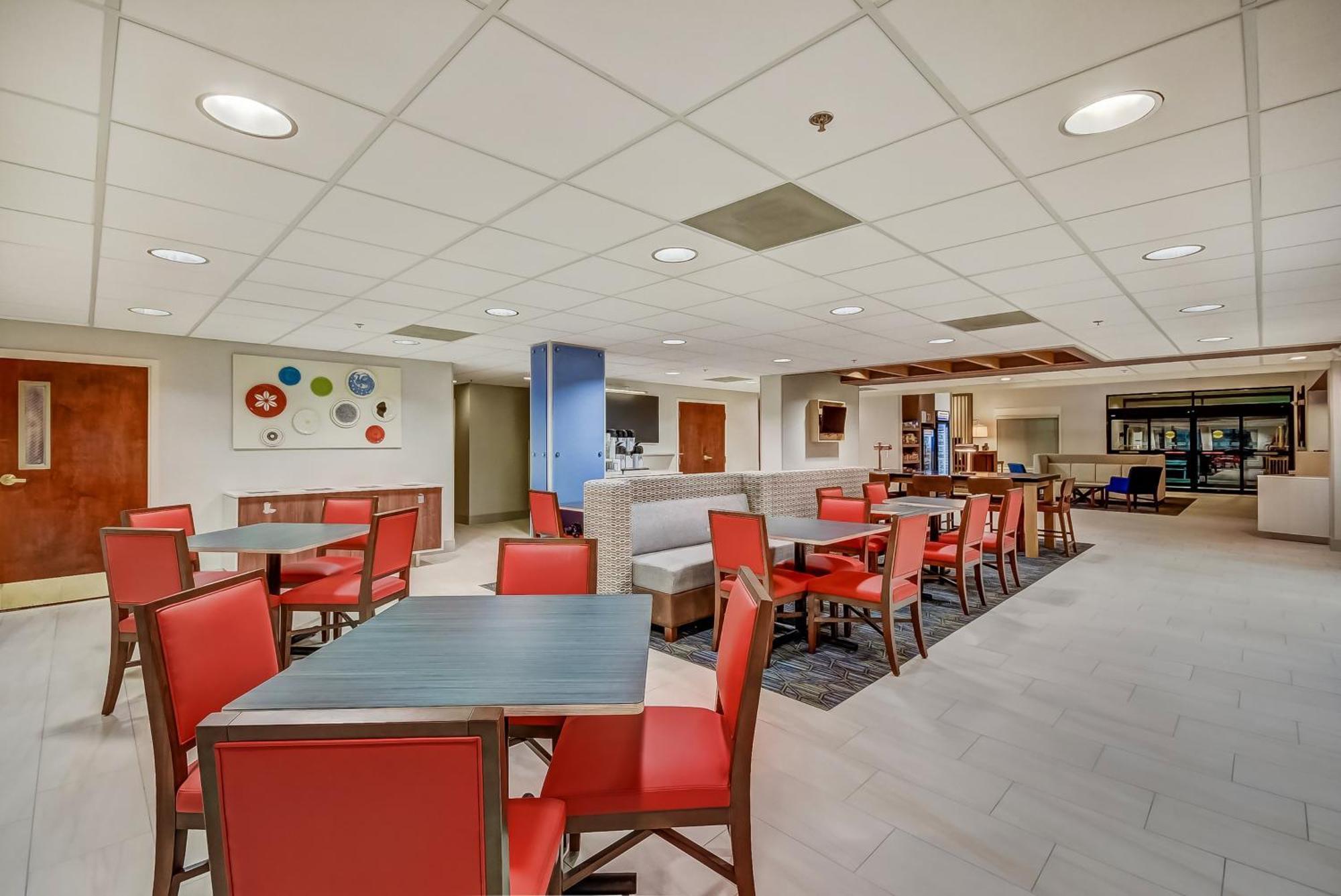 Holiday Inn Express & Suites I-85 Greenville Airport, An Ihg Hotel Esterno foto